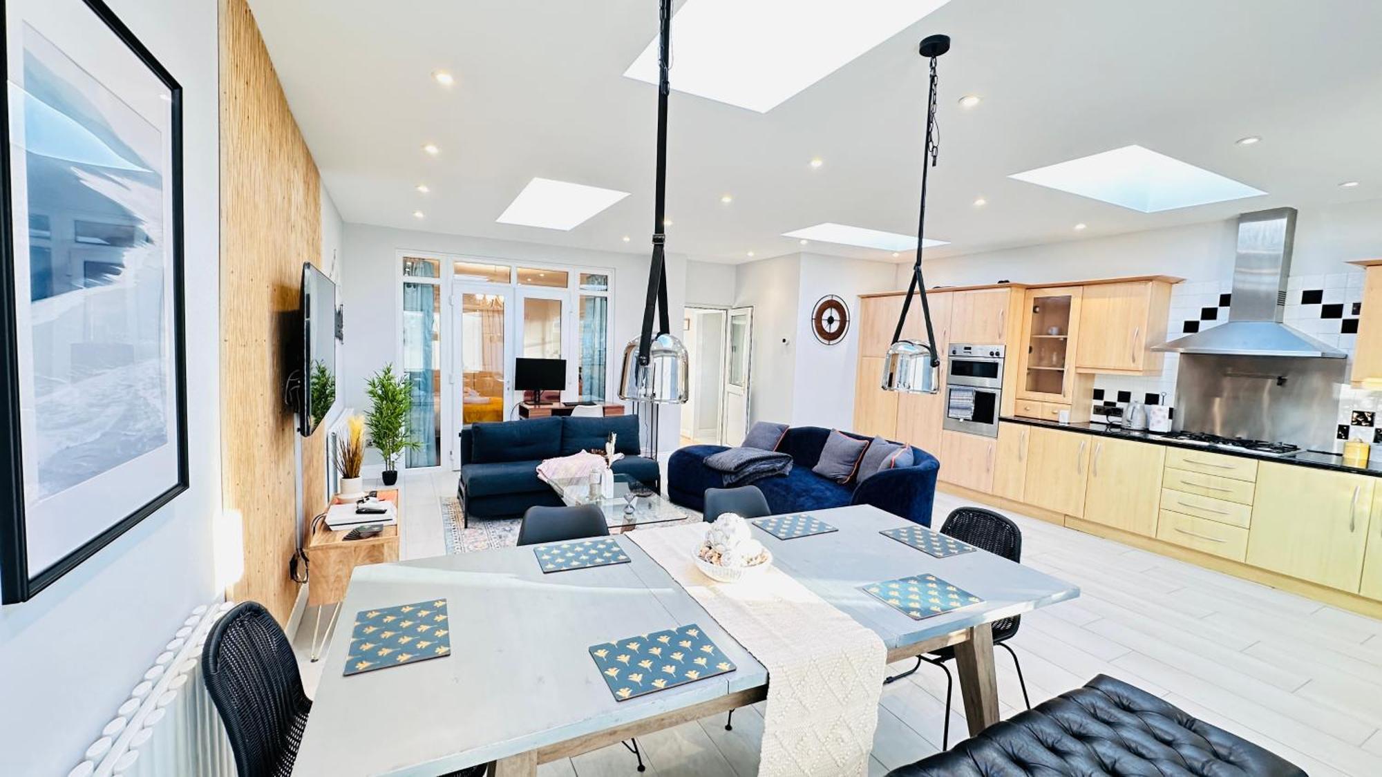Isleworth House By Smart Corporate London