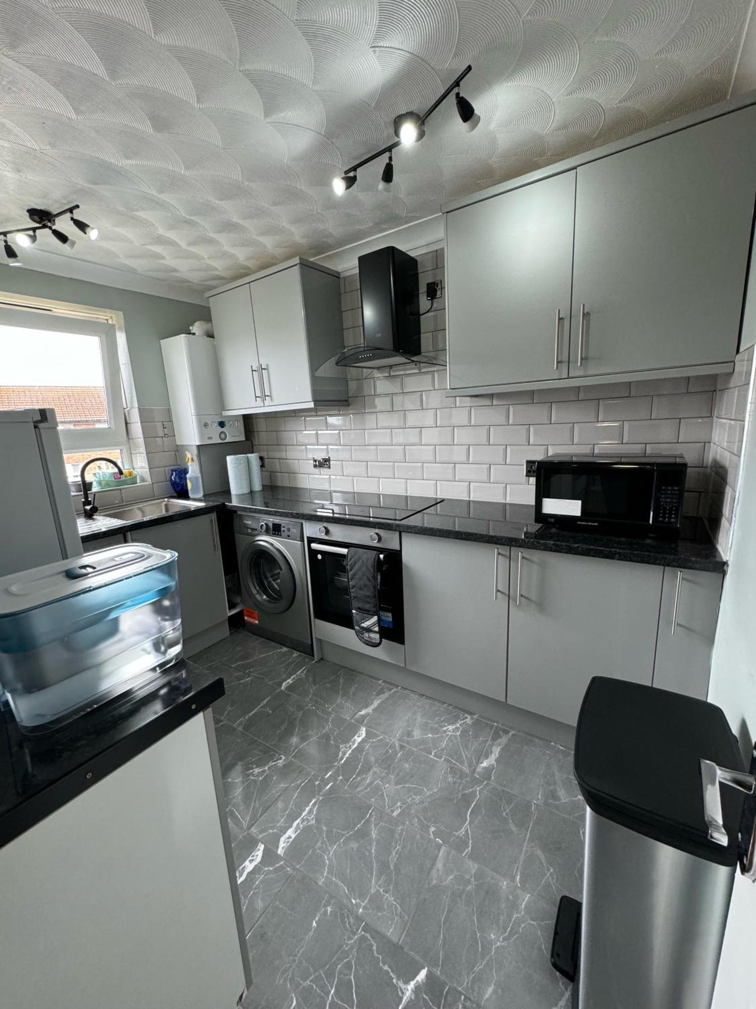 East Flat Upton Park Apartment