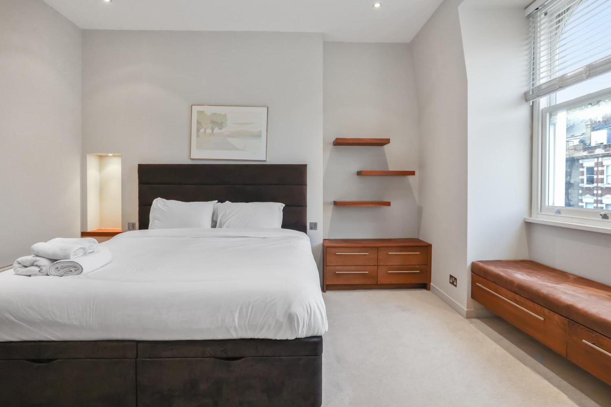 Stunning South Kensington 2 Bed W Terrace * London
