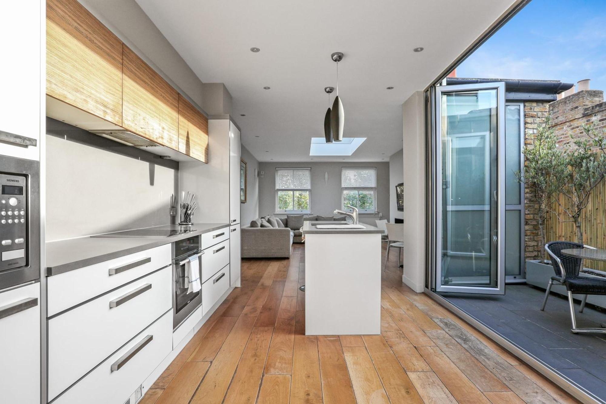 Apartment Stunning South Kensington 2 Bed W Terrace