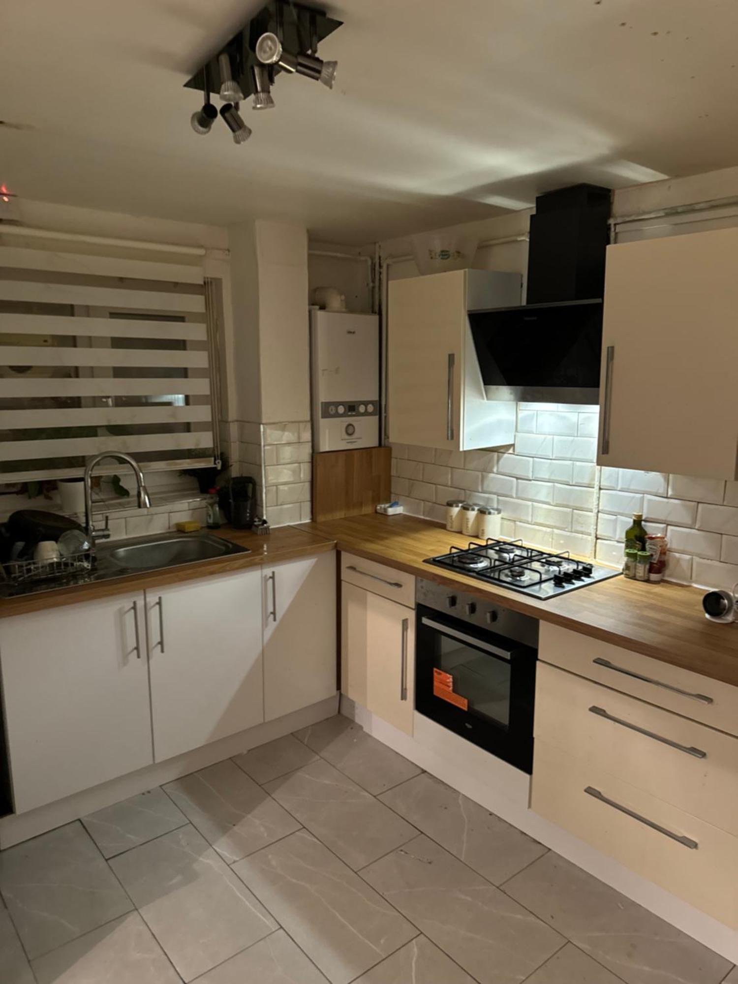Holiday home 3 Bedroom House Stratford London, Sleeps 5 London