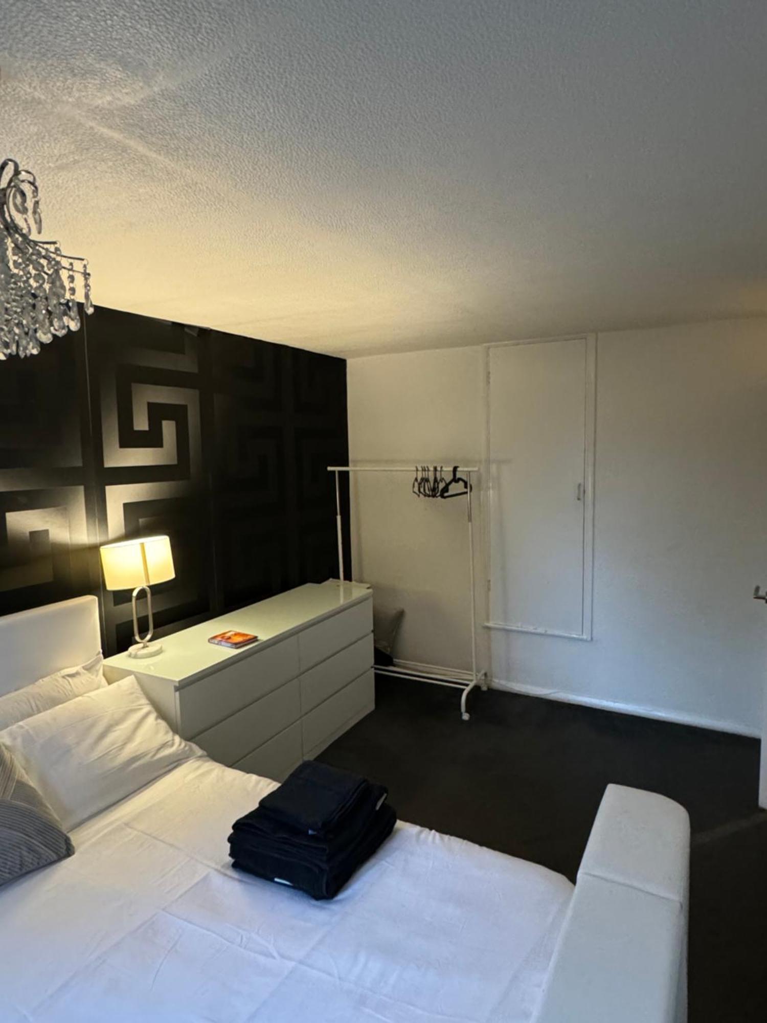 3 Bedroom House Stratford London, Sleeps 5 Holiday home London