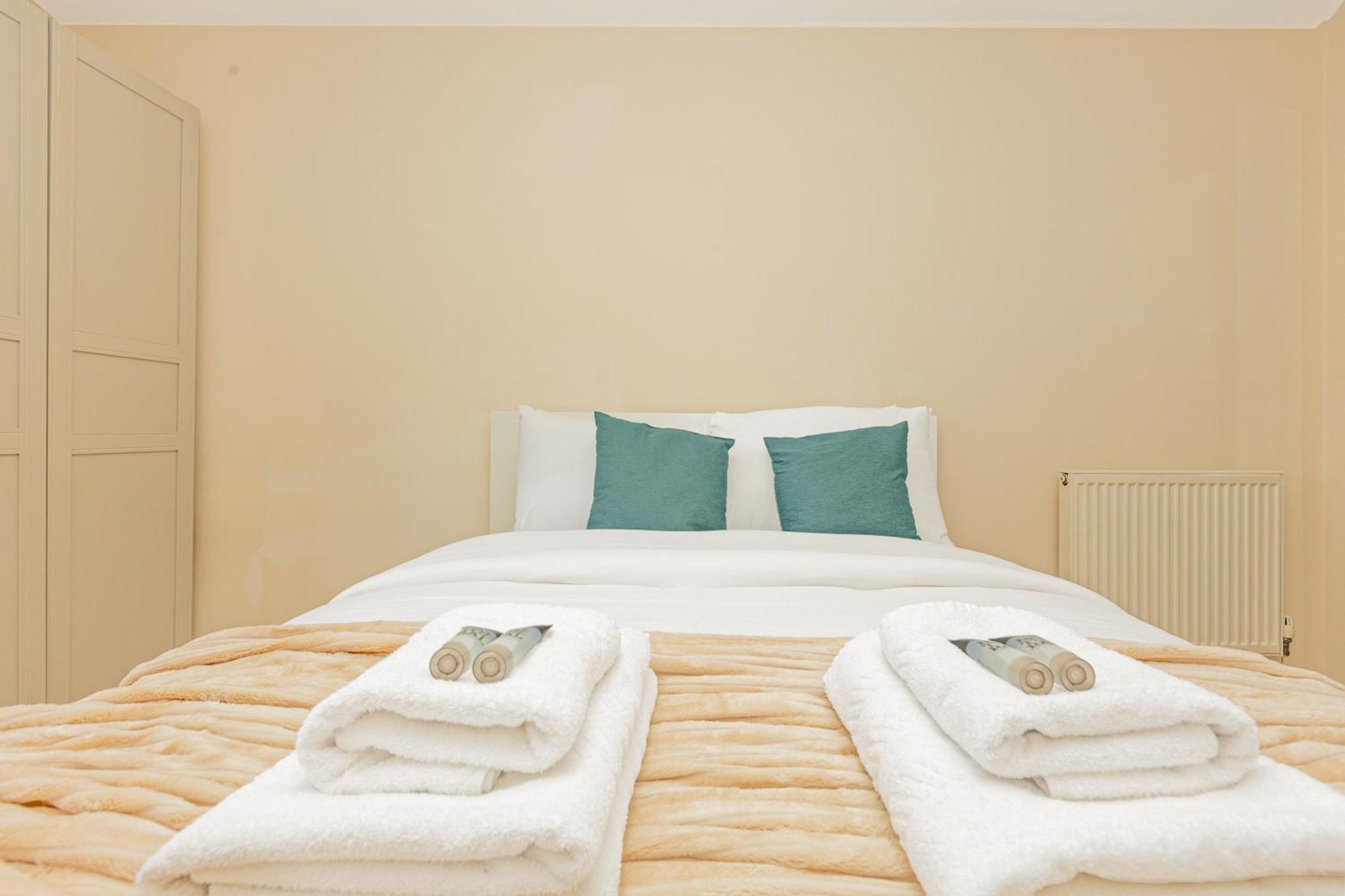 Appartement Lit 2br Flat With Balcony Near Canary Wharf, 1min Dlr