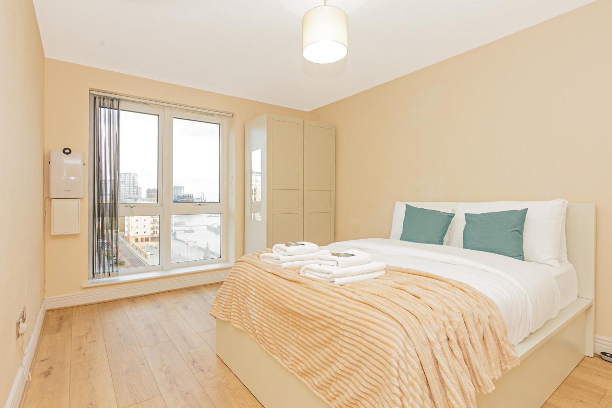 Appartement Lit 2br Flat With Balcony Near Canary Wharf, 1min Dlr *