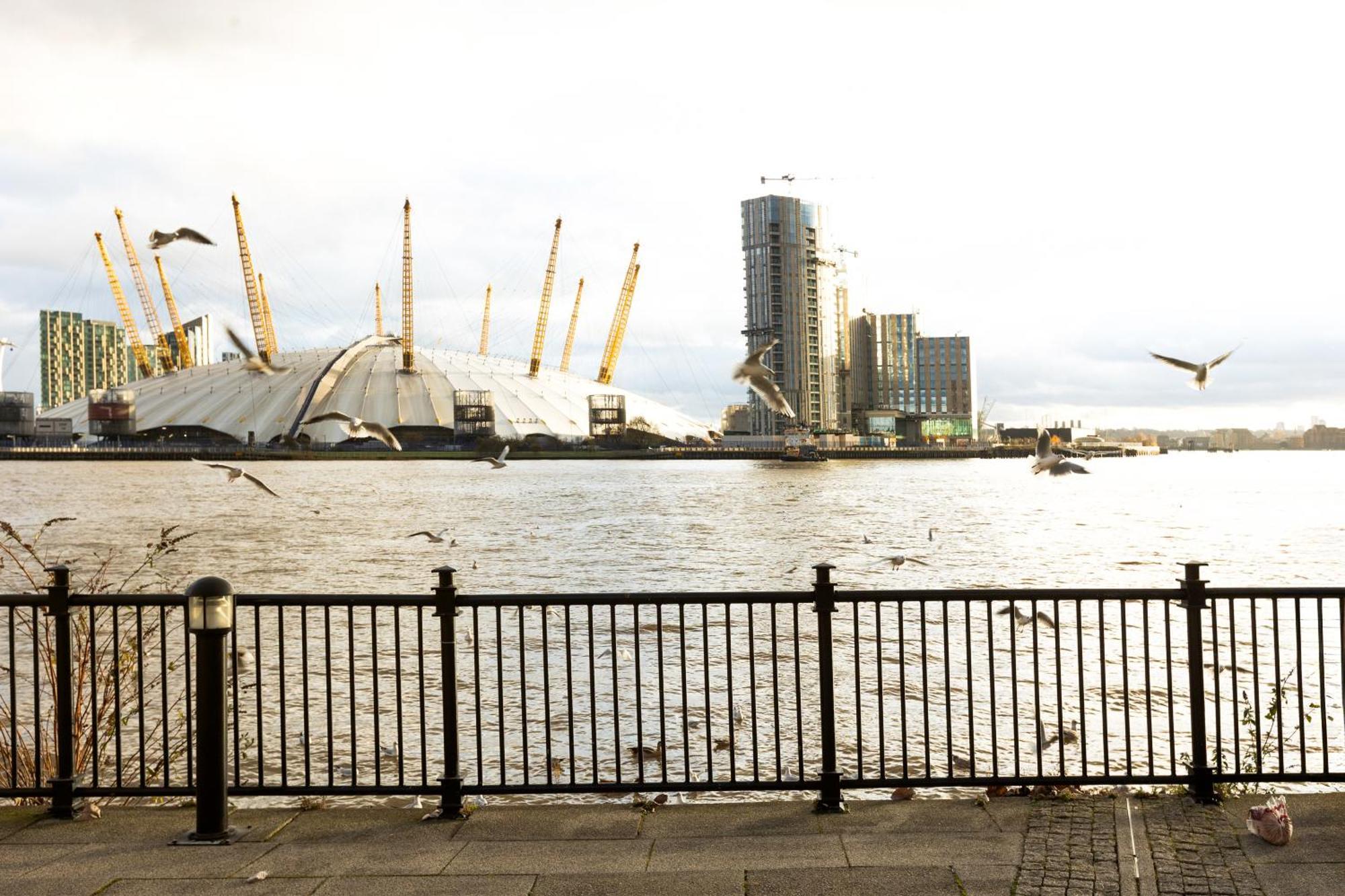 Appartement Lit 2br Flat With Balcony Near Canary Wharf, 1min Dlr