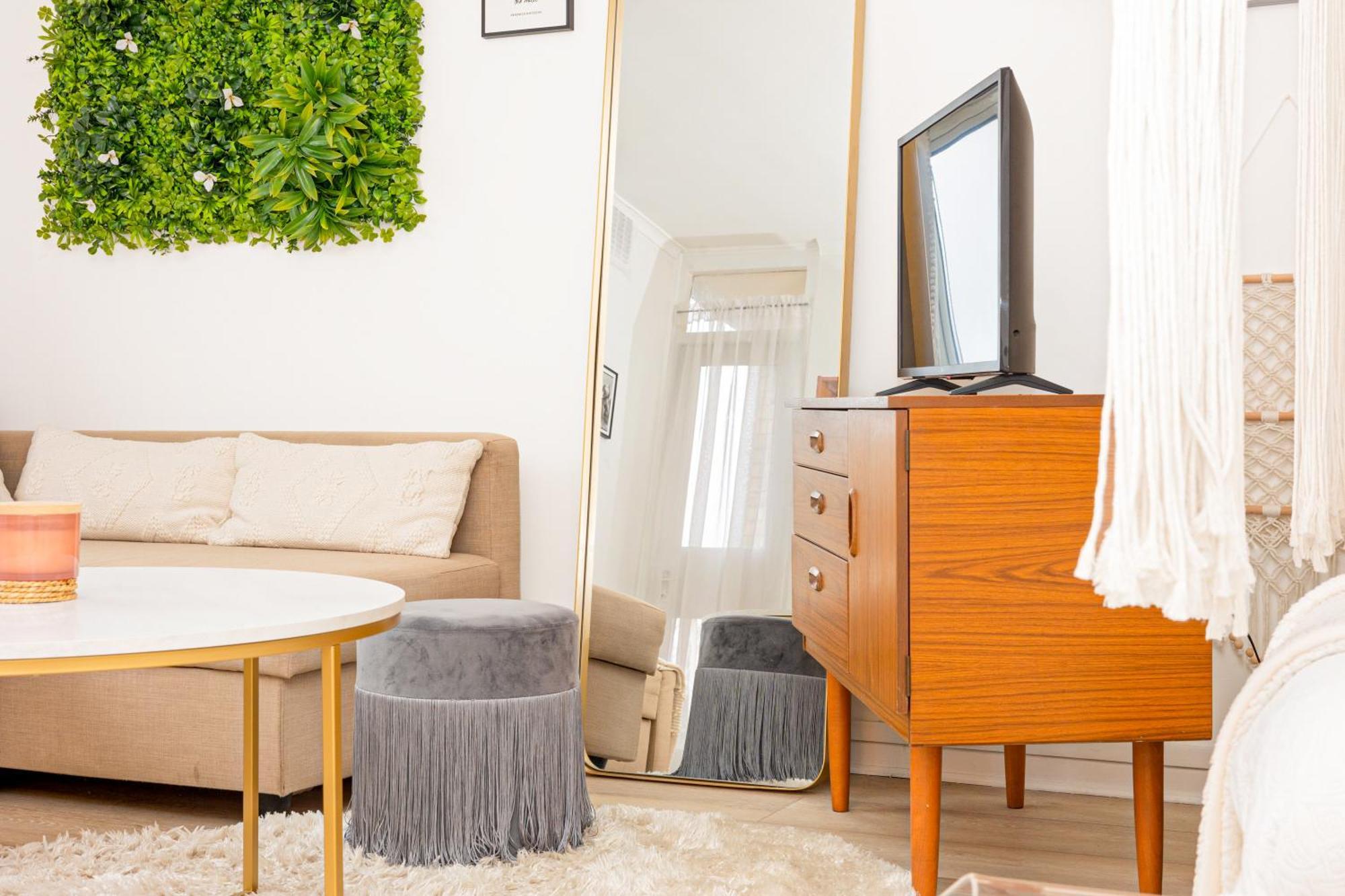 Charming With Balcony In Putney, 5 Min Tube Appartement *