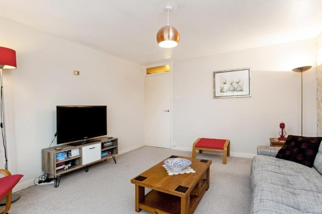 Of Battersea Apartment