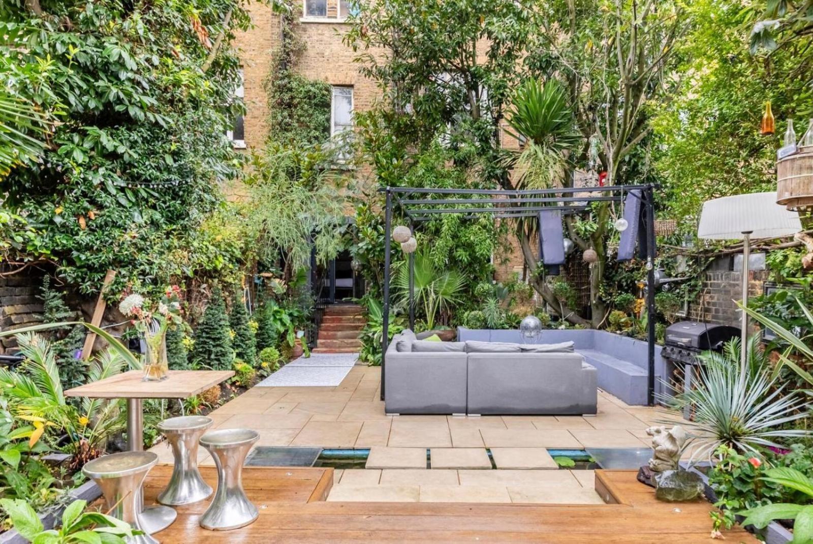 Huge 3 Beds 3 Baths By The Park London