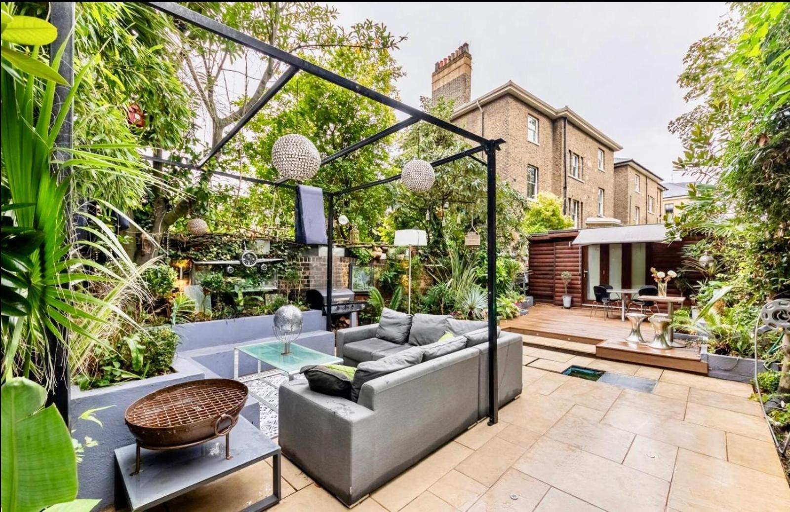 Huge 3 Beds 3 Baths By The Park * London