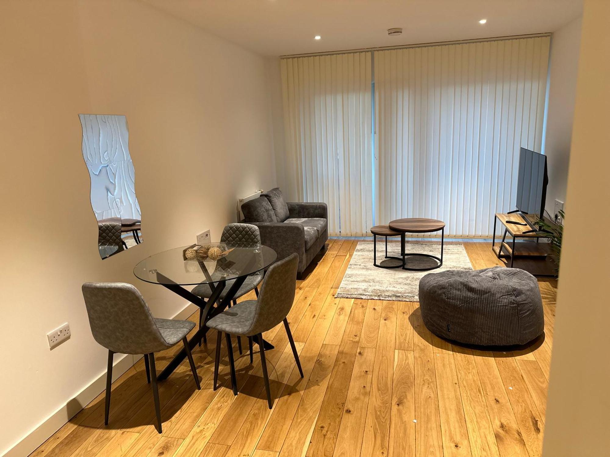 Stunning 1 Bedroom * London