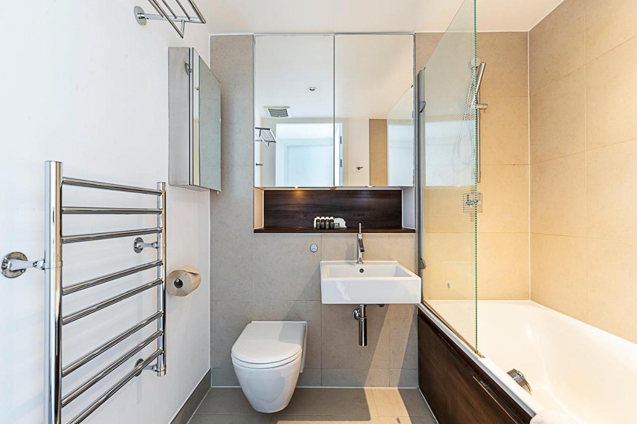 Skyline Serenity In Southwark Apartment London