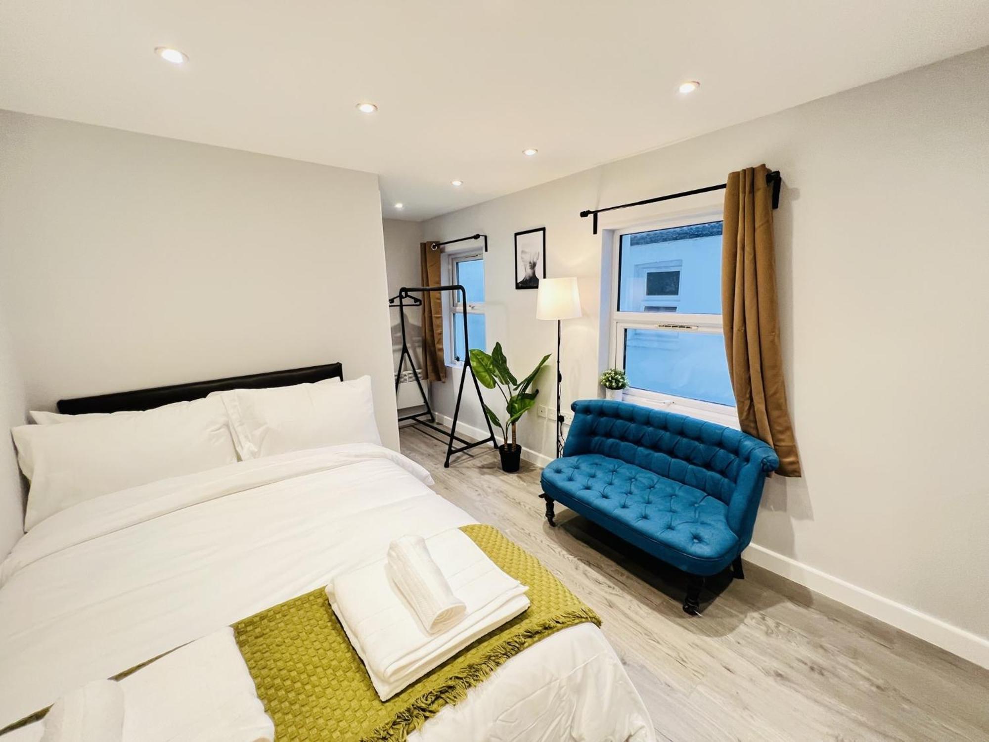 Battersea By Sleepy Londen