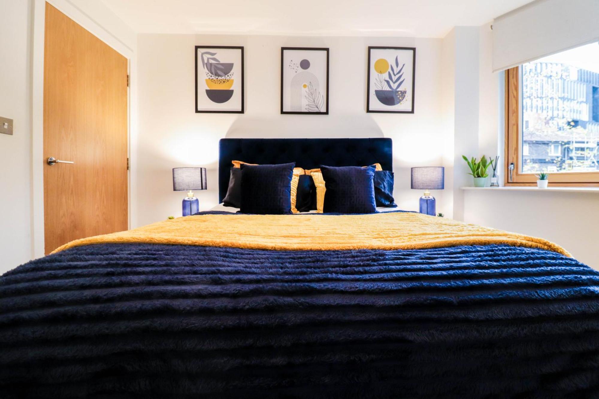 Stunning Bridge Flat With Balcony - Close To Borough Market London