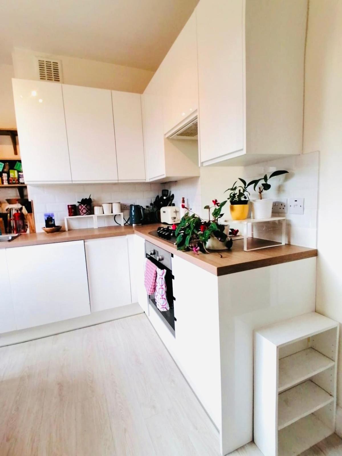 Charming Victorian Flat With Free Parking Apartment