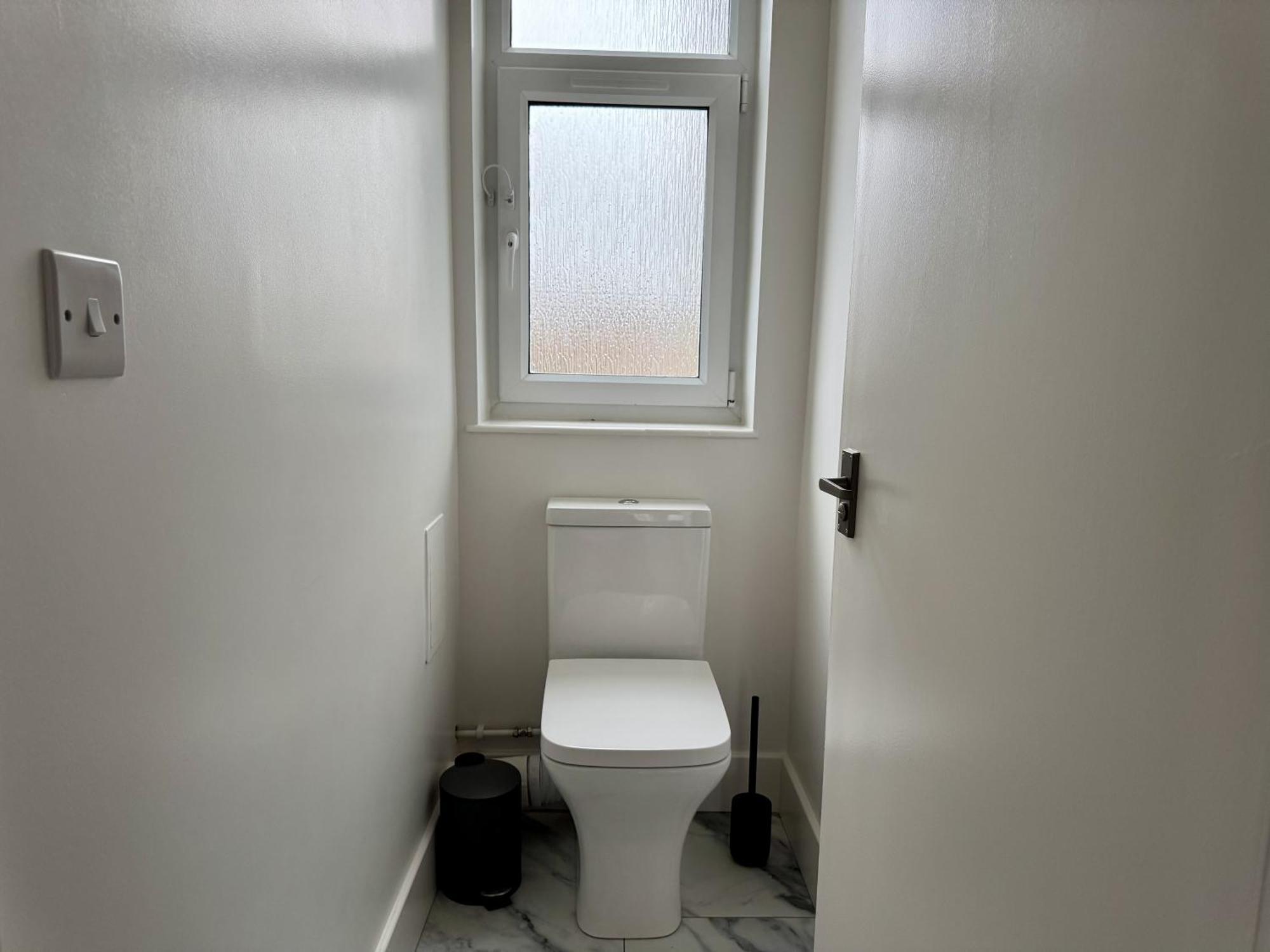 Spacious 2br, Great Amenities, 16 Min To City Apartment London