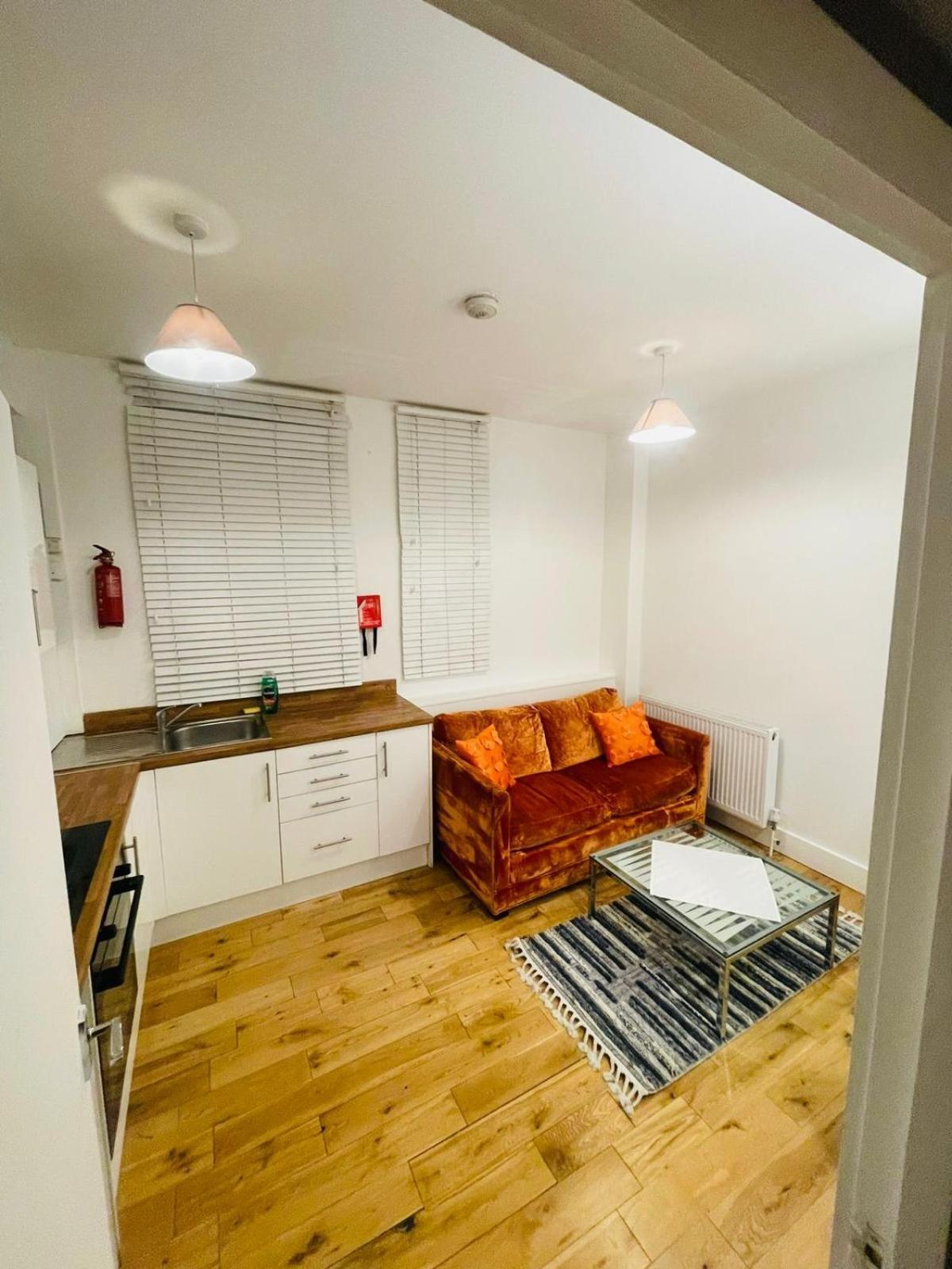 Ground Floor 3bed Tower Bridge Shard View With Riverview London