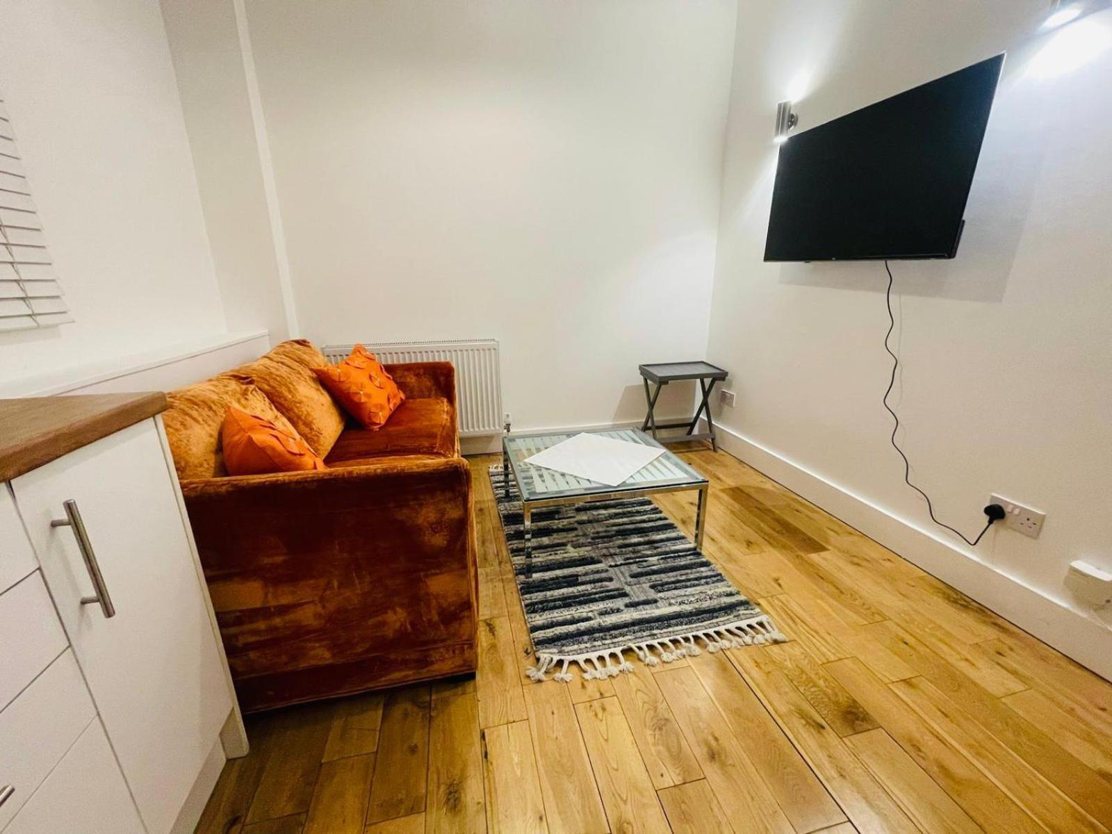 Ground Floor 3bed Tower Bridge Shard View With Riverview Apartment *