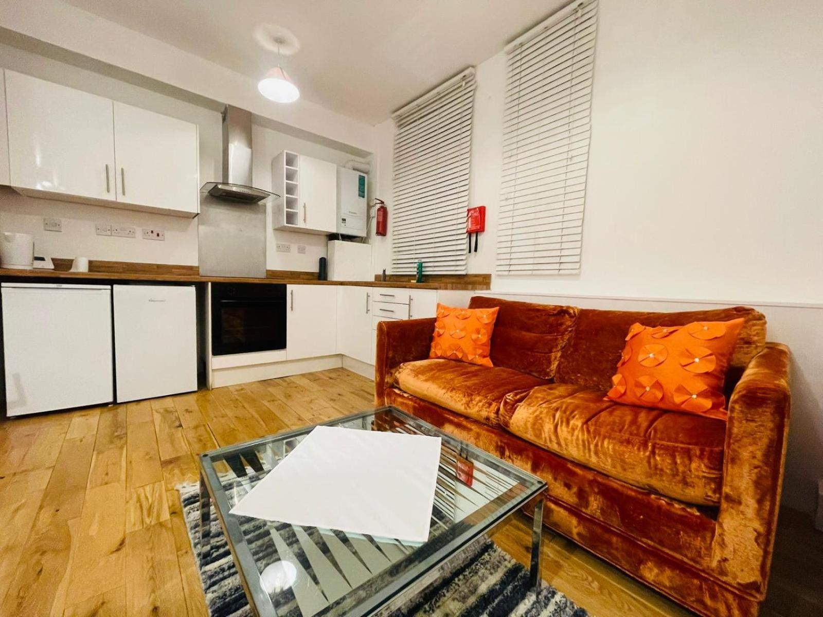 Ground Floor 3bed Tower Bridge Shard View With Riverview Apartment