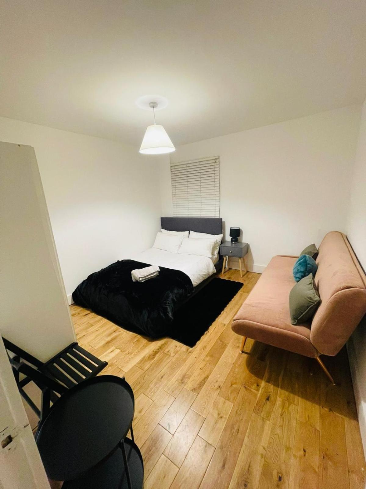 Apartment Ground Floor 3bed Tower Bridge Shard View With Riverview London