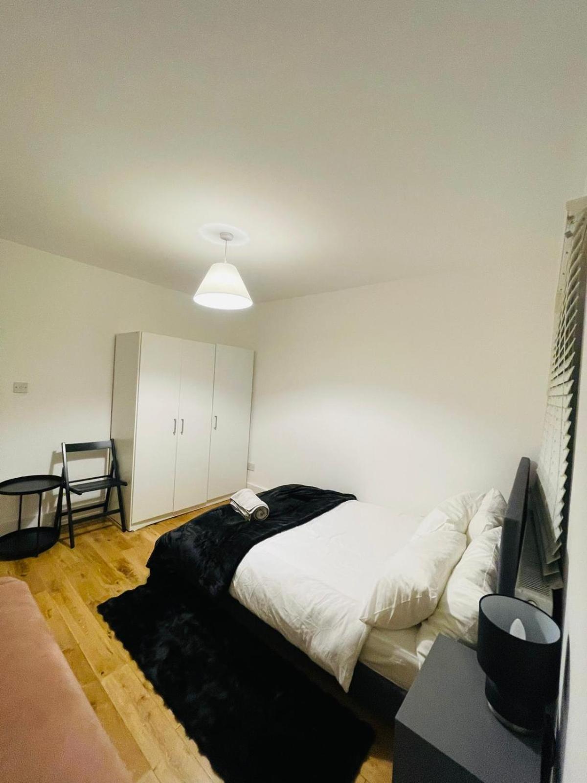 Ground Floor 3bed Tower Bridge Shard View With Riverview Apartment