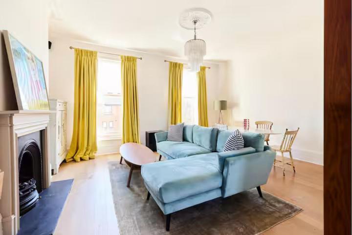 The Walterton Sanctuary - Bright 3 Bed Flat Apartment