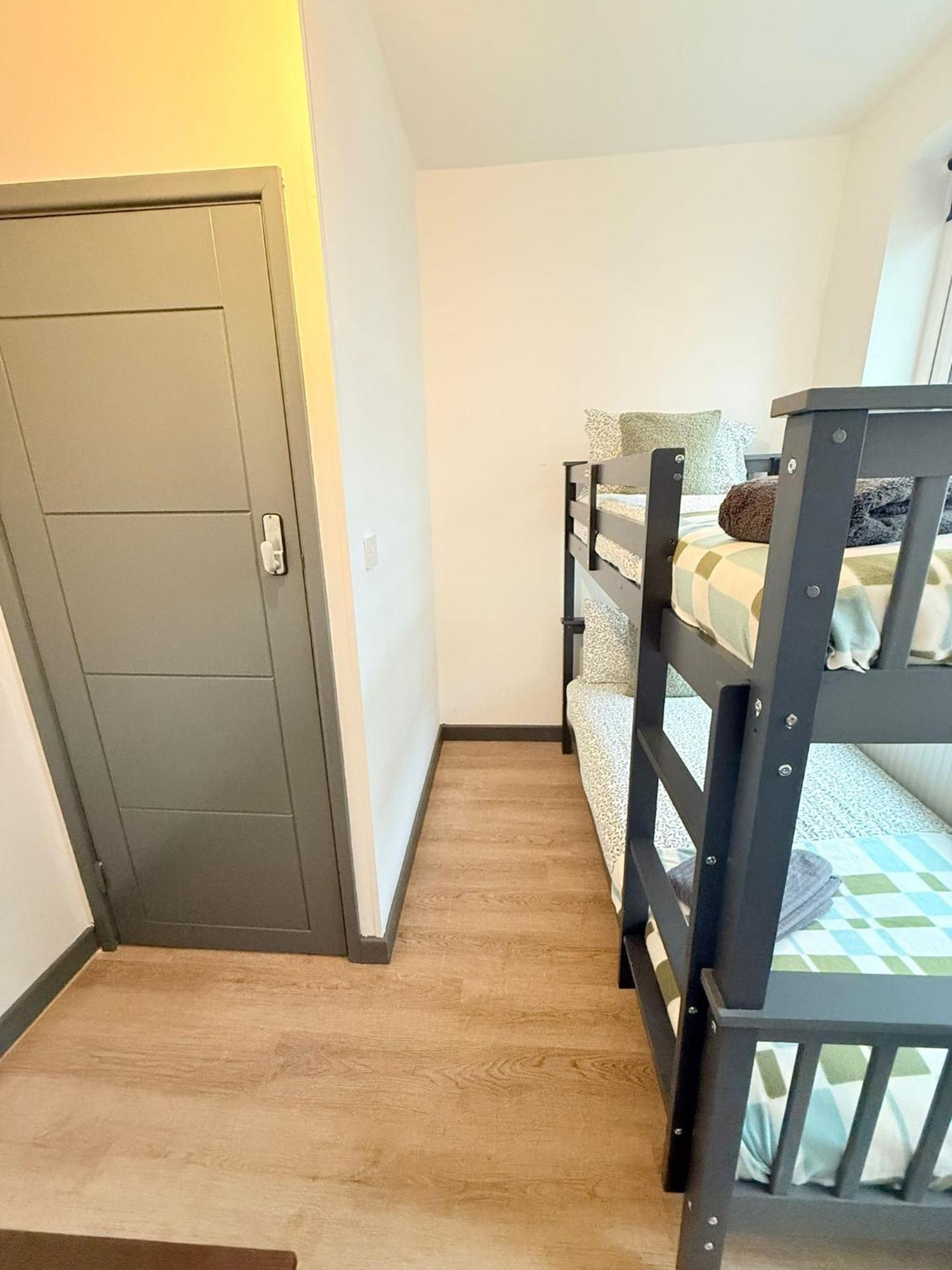 Cozy Guest Two Bedroom Flat * Londen