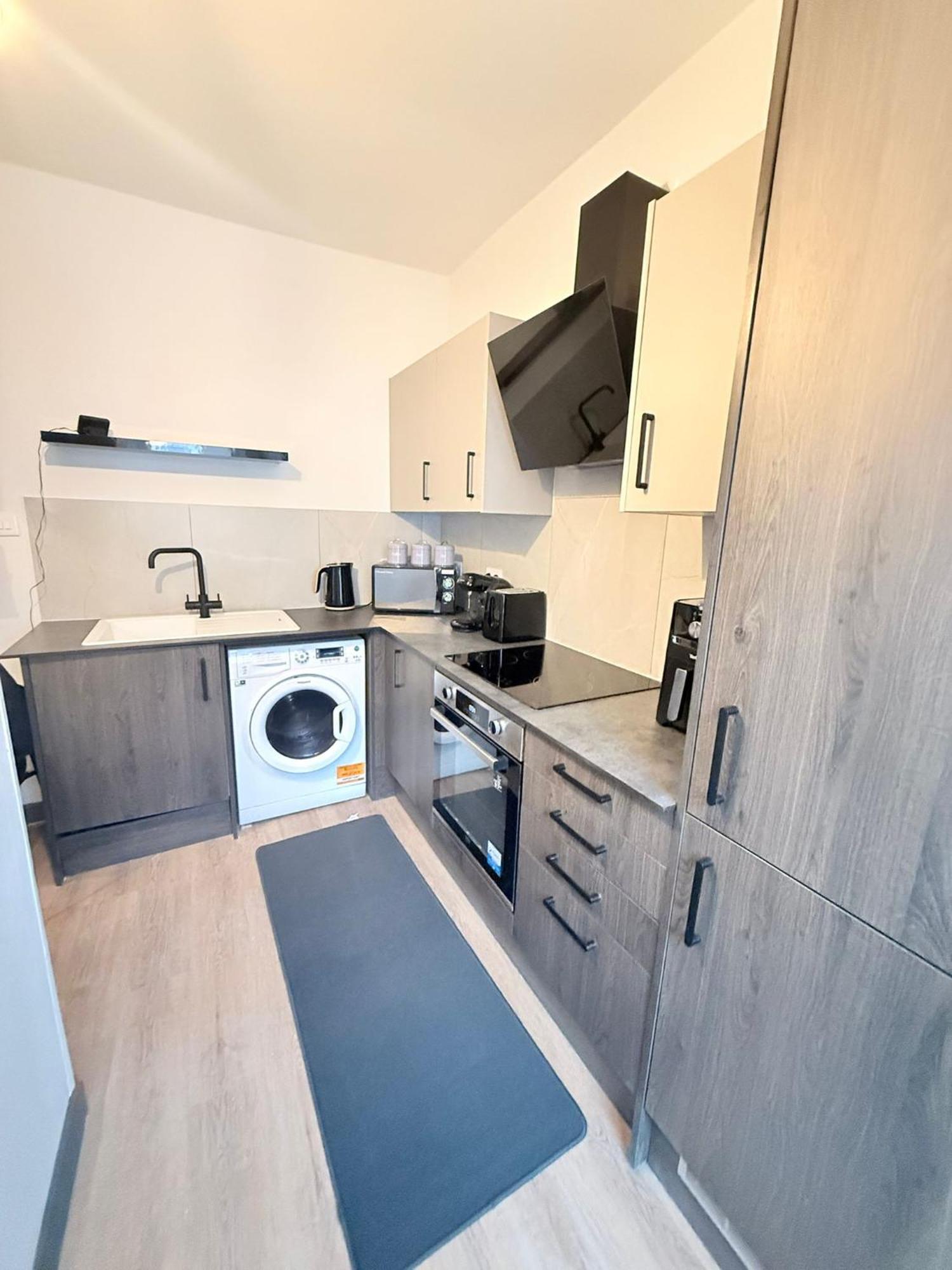 Cozy Guest Two Bedroom Flat Gasthuis