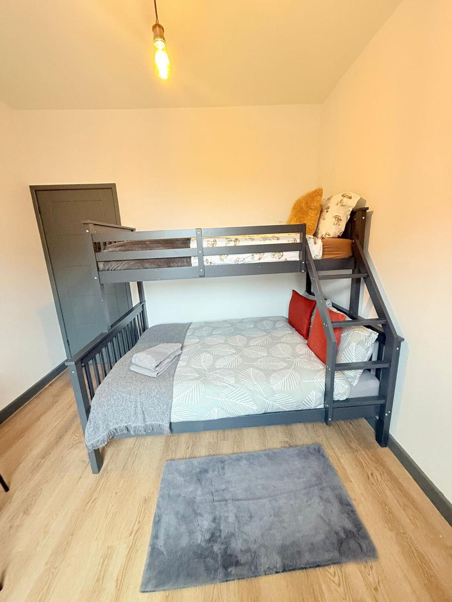 Cozy Guest Two Bedroom Flat * Londen