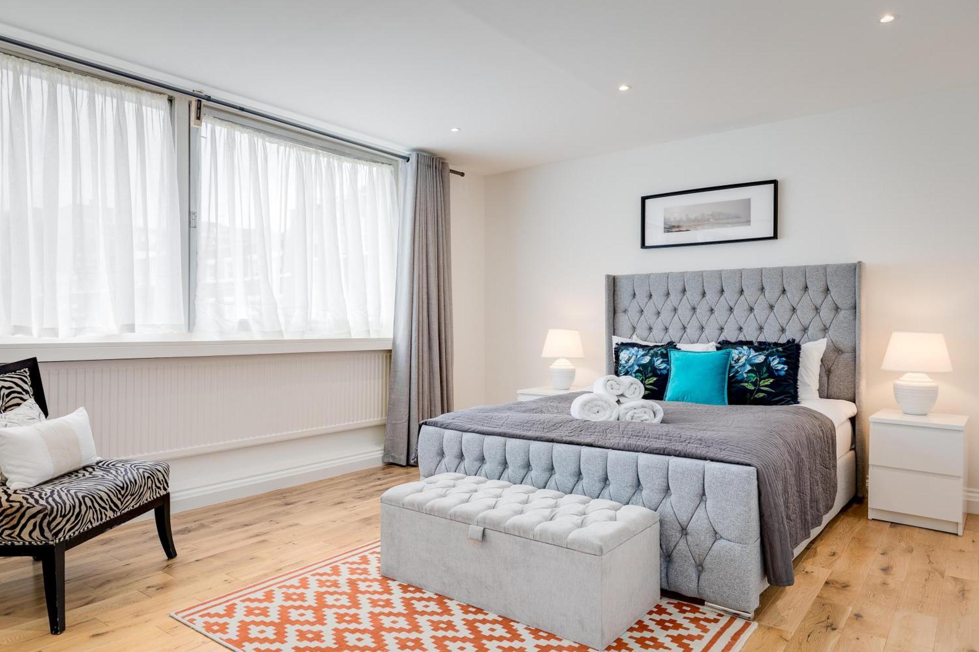 4-bedroom In Marble Arch Apartment *