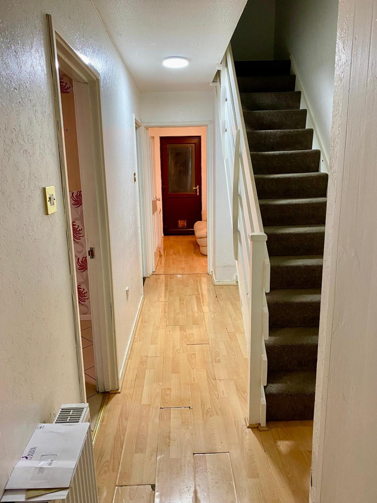Cosy 3 Bedroom House Near Stratford,olympic Park, E15 Londen