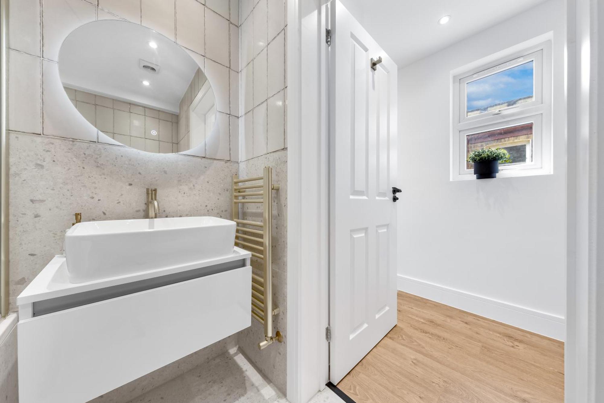 Asaph House Apartment London