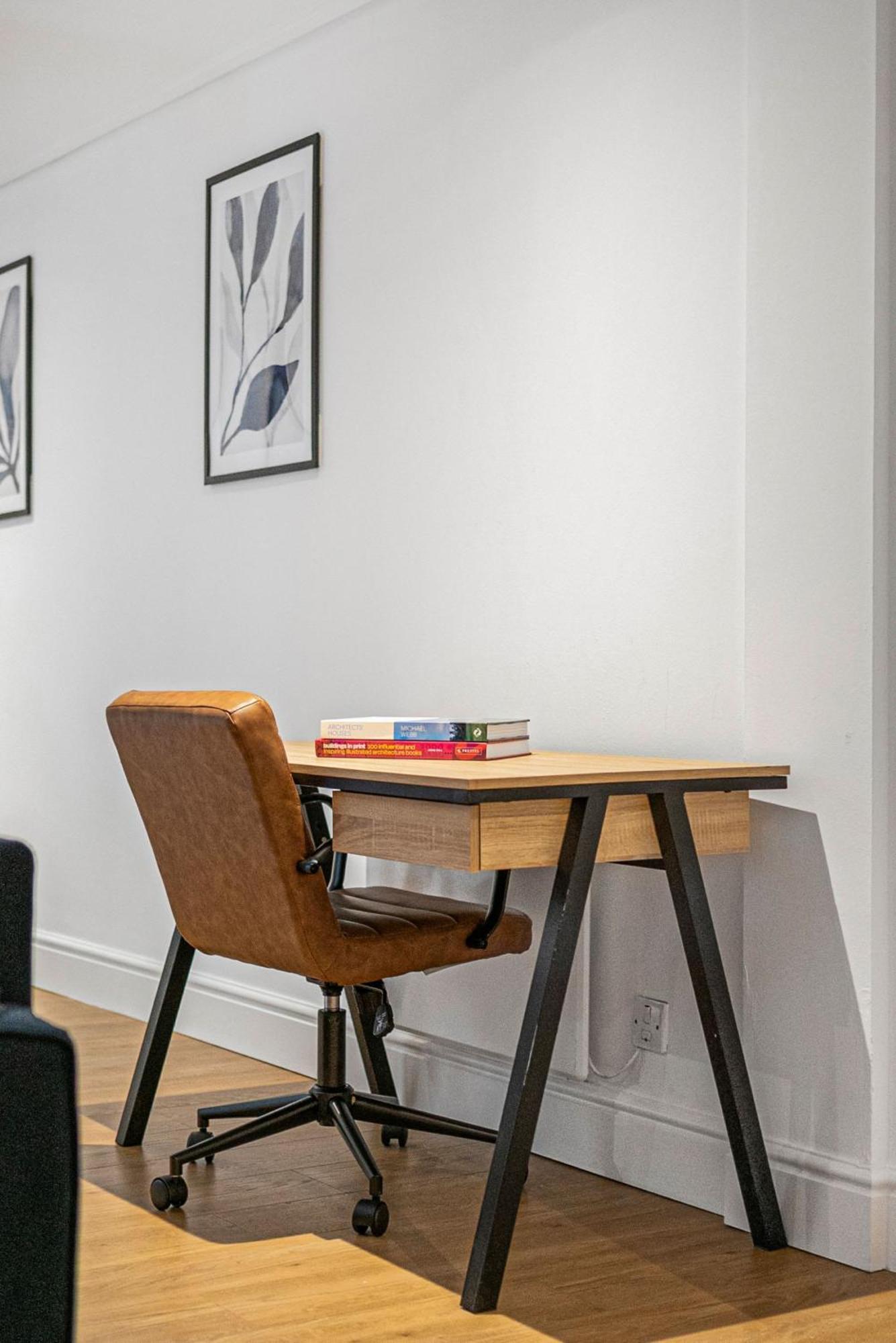 Heart Of Holborn - 2br With Patio - Cityapartmentstay Apartment *