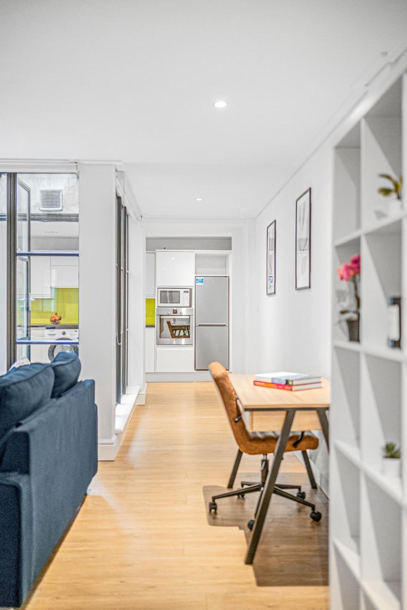 Heart Of Holborn - 2br With Patio - Cityapartmentstay *