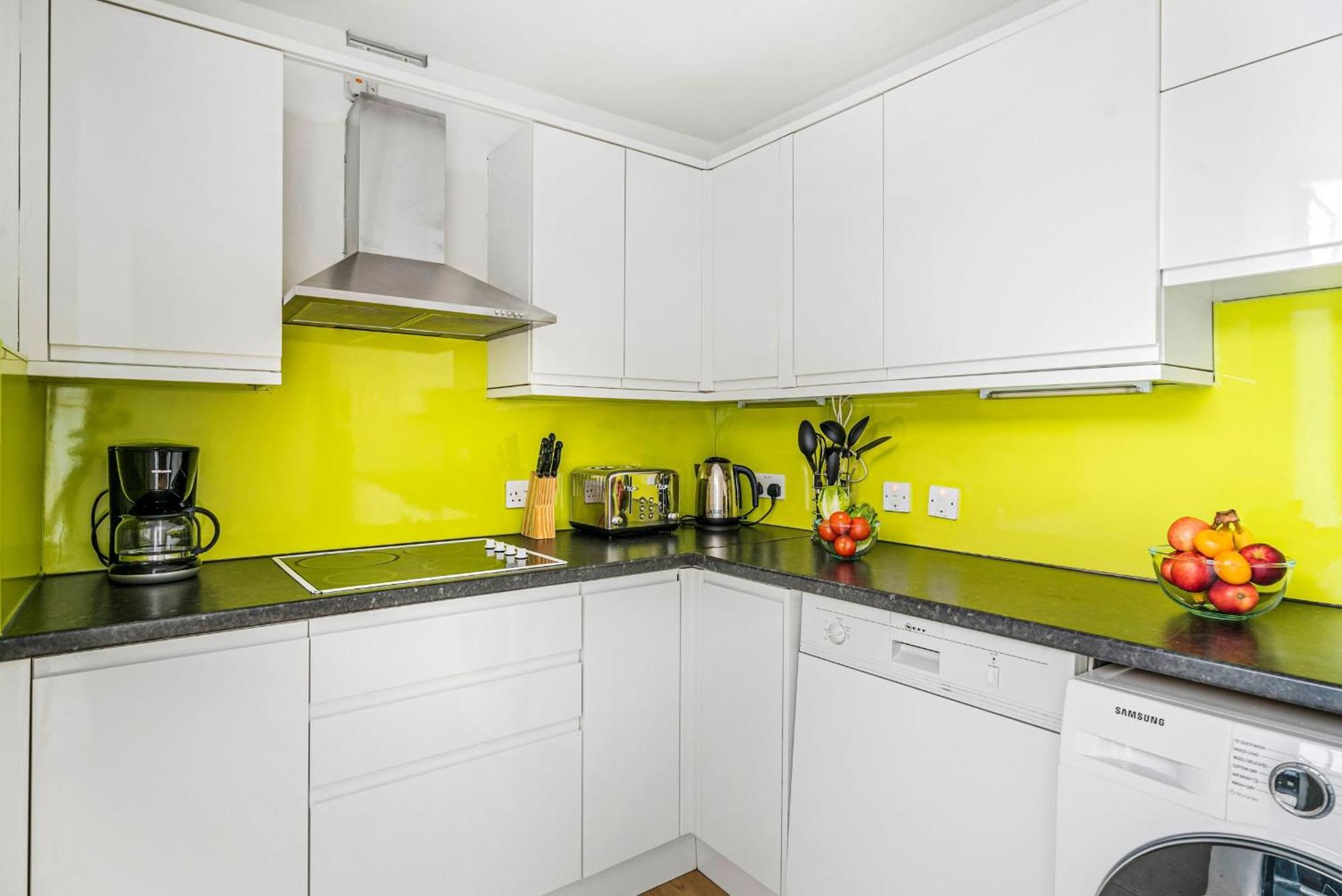 Heart Of Holborn - 2br With Patio - Cityapartmentstay Apartment