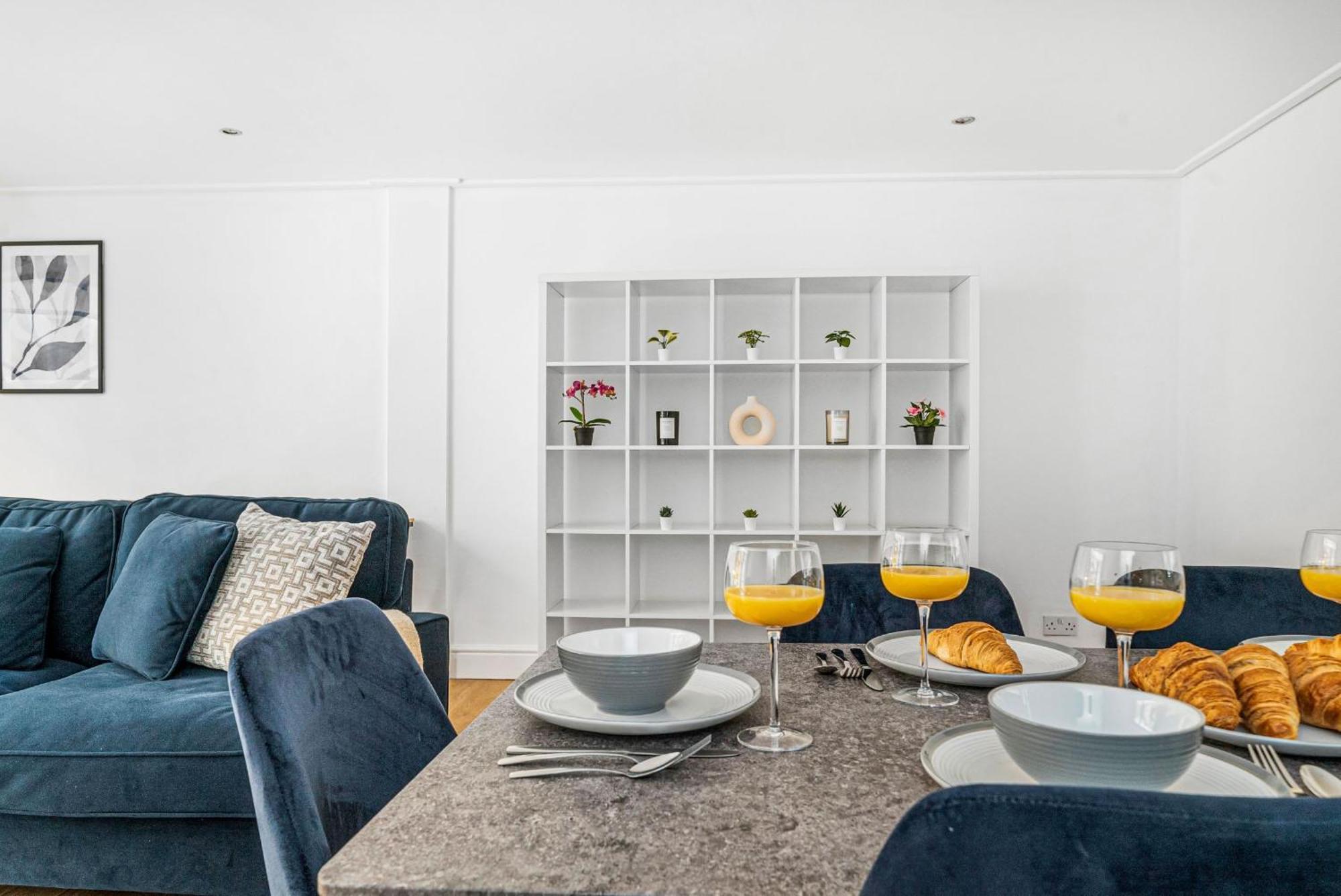 Apartment Heart Of Holborn - 2br With Patio - Cityapartmentstay London