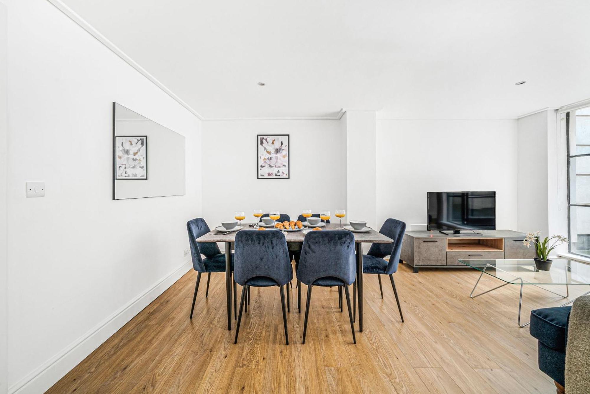 Heart Of Holborn - 2br With Patio - Cityapartmentstay Apartment