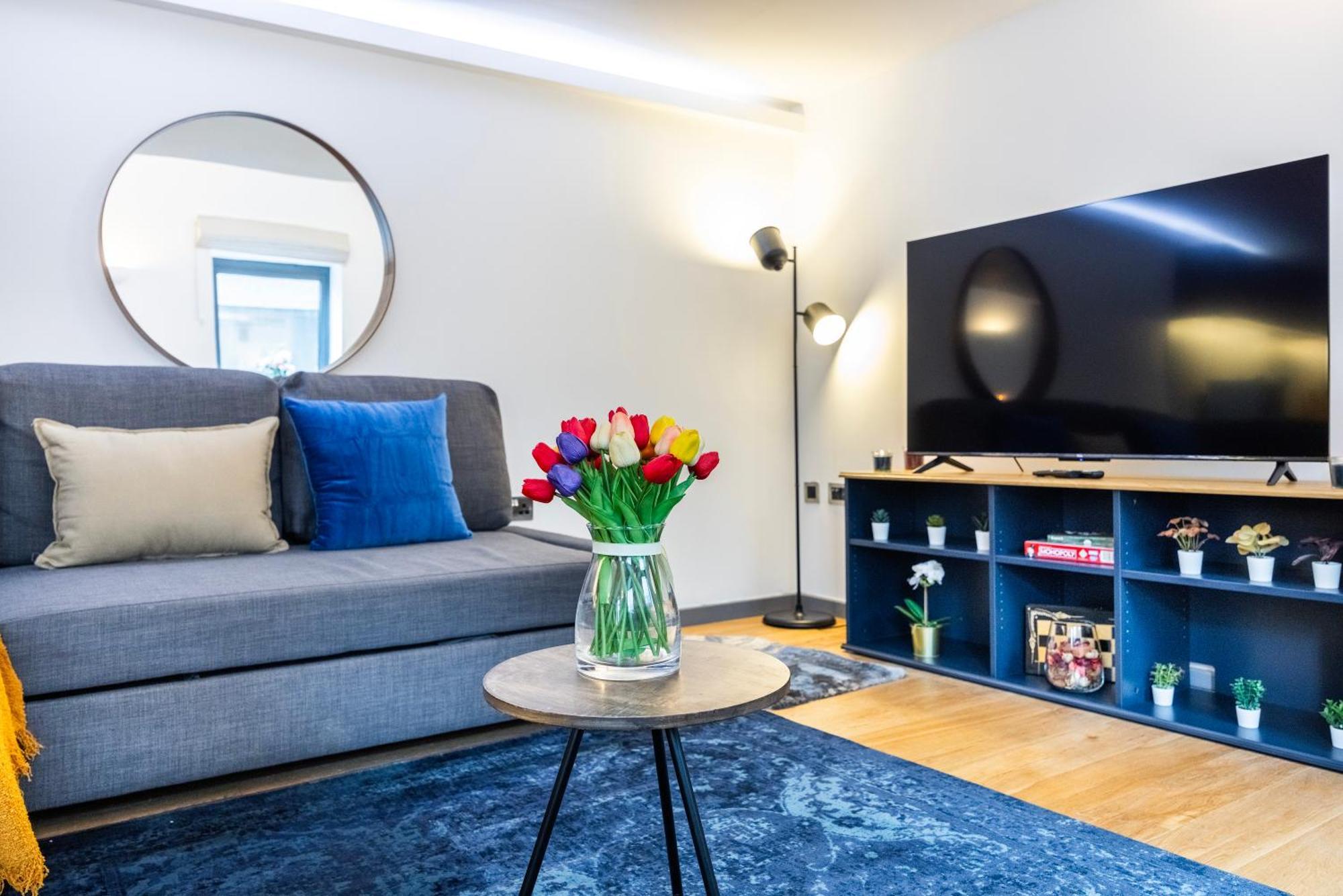 Apartment 2 Bed 2 Bath Deluxe Flat In Kensington *