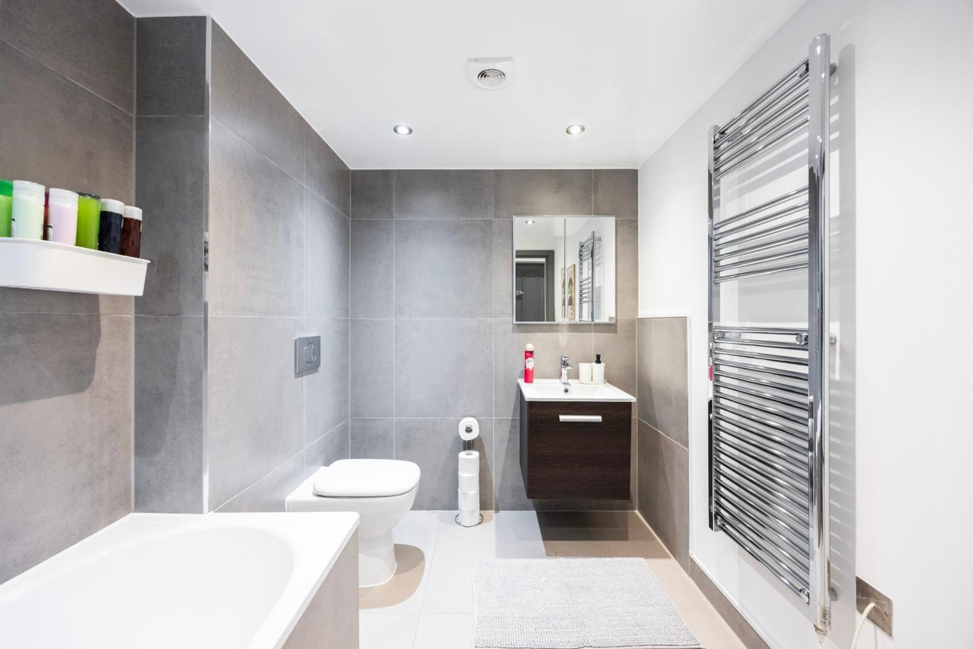2 Bed 2 Bath Deluxe Flat In Kensington Apartment *