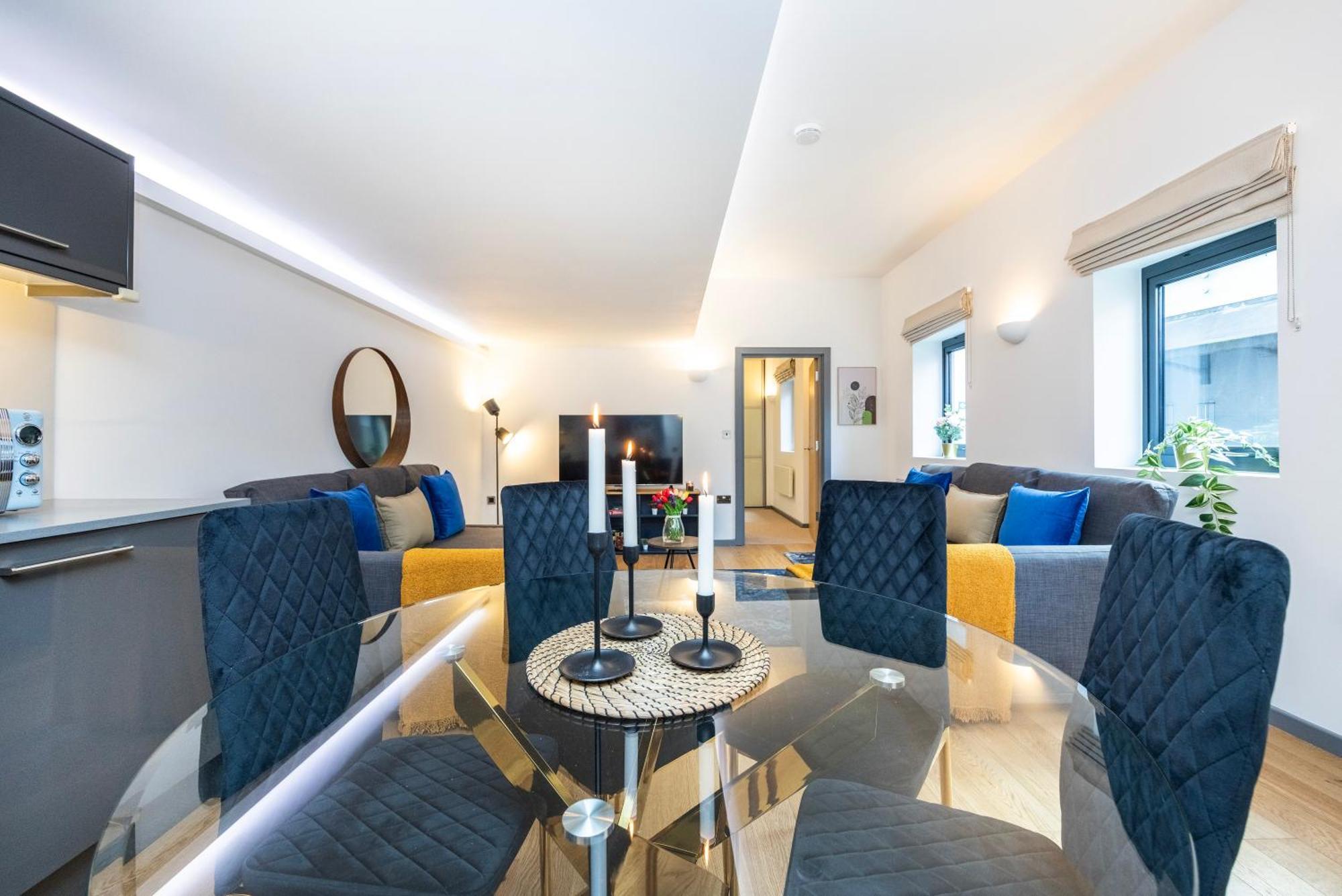 2 Bed 2 Bath Deluxe Flat In Kensington Apartment London