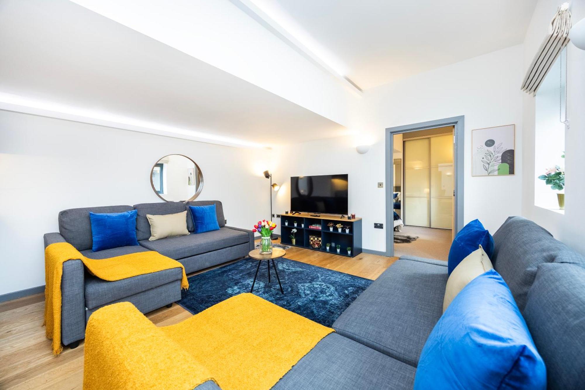 2 Bed 2 Bath Deluxe Flat In Kensington London