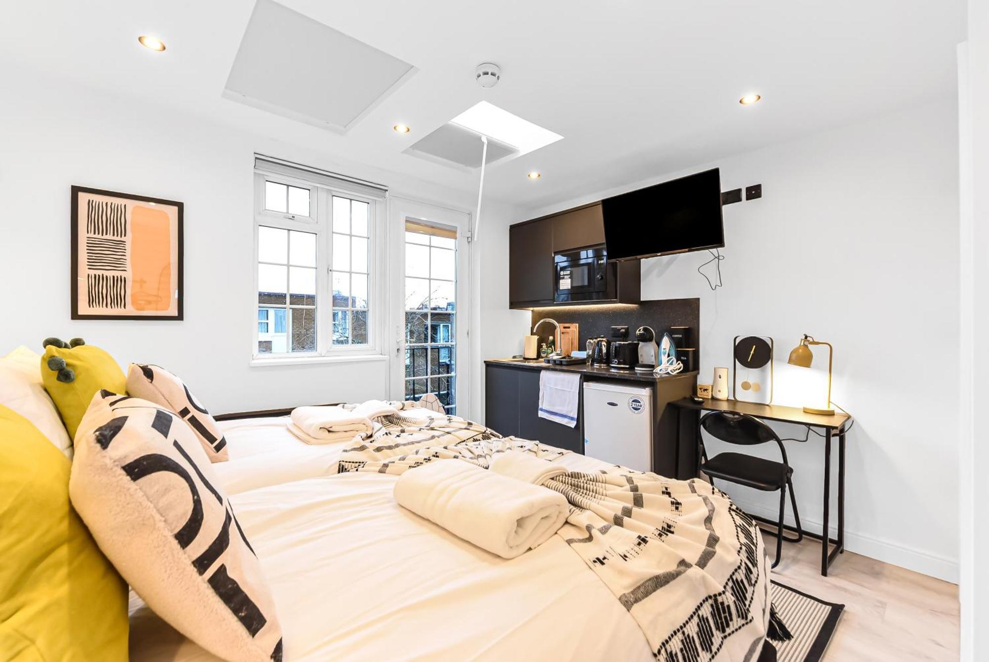 Funky Studio, Comfort Meets Style * London