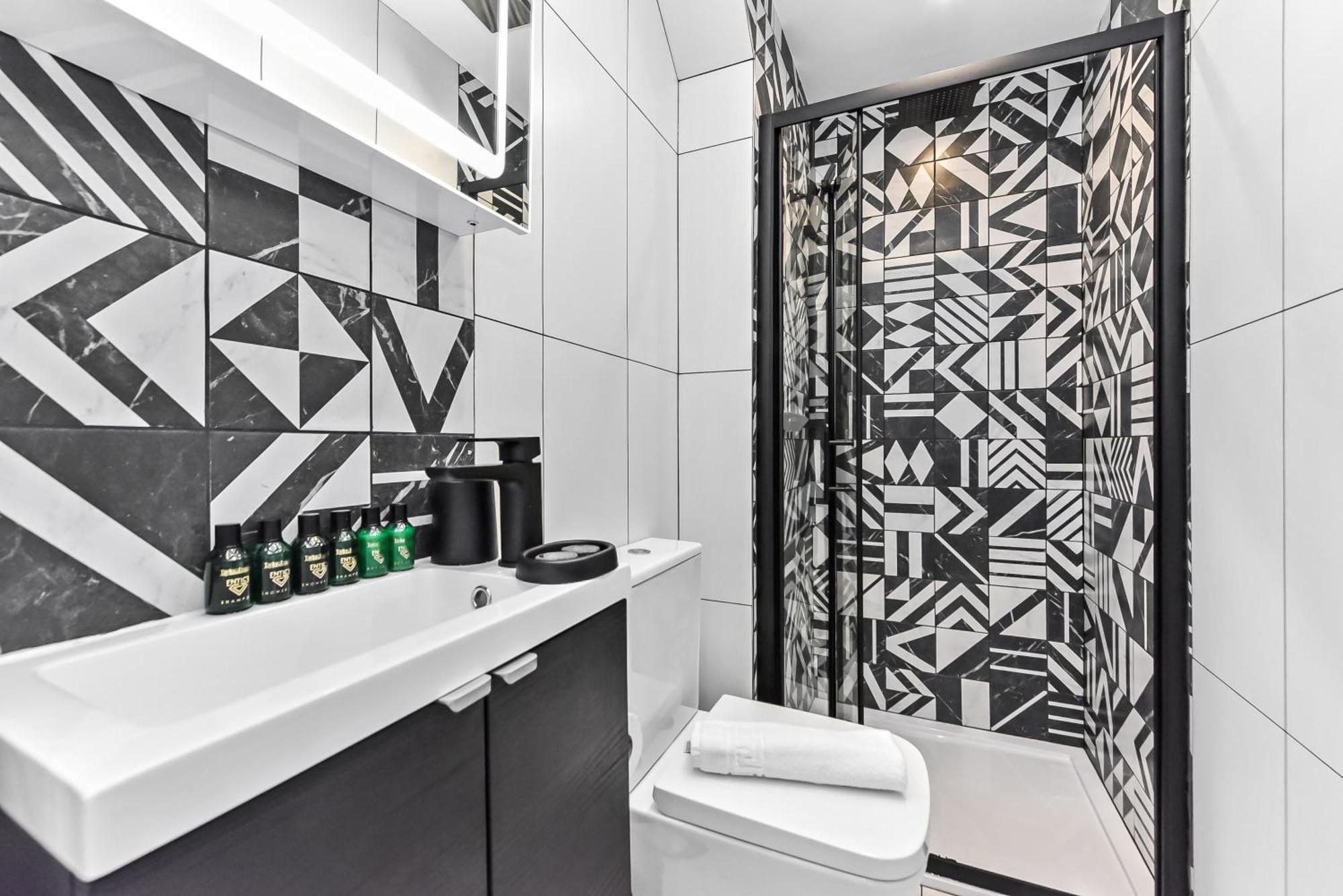 Funky Studio, Comfort Meets Style Apartment