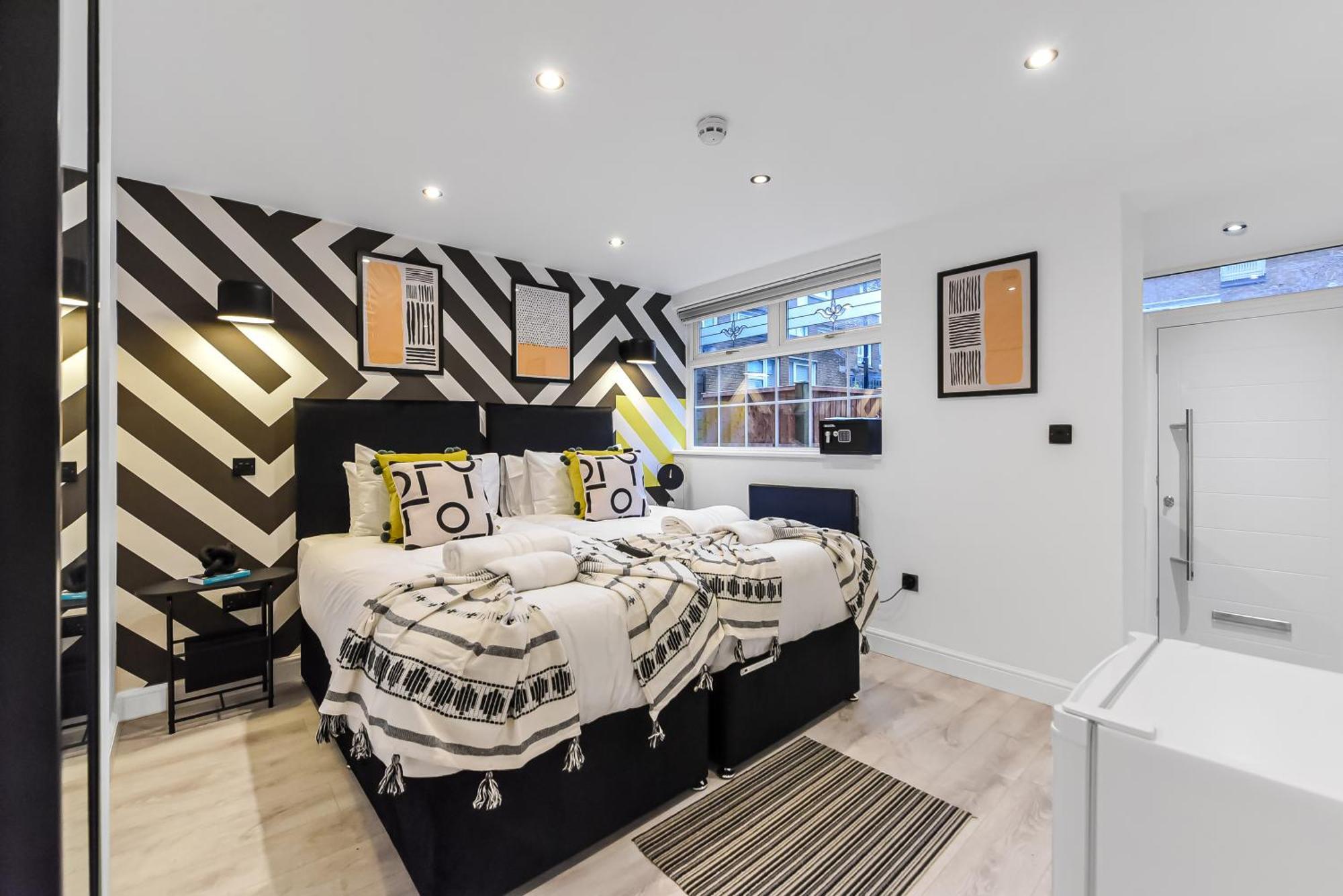Bright & Bold Perfect For A Chic London