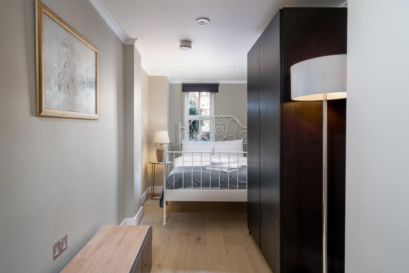 Gorgeous Design 2 Bed Flat Barons Court Sleeps Six Appartement *