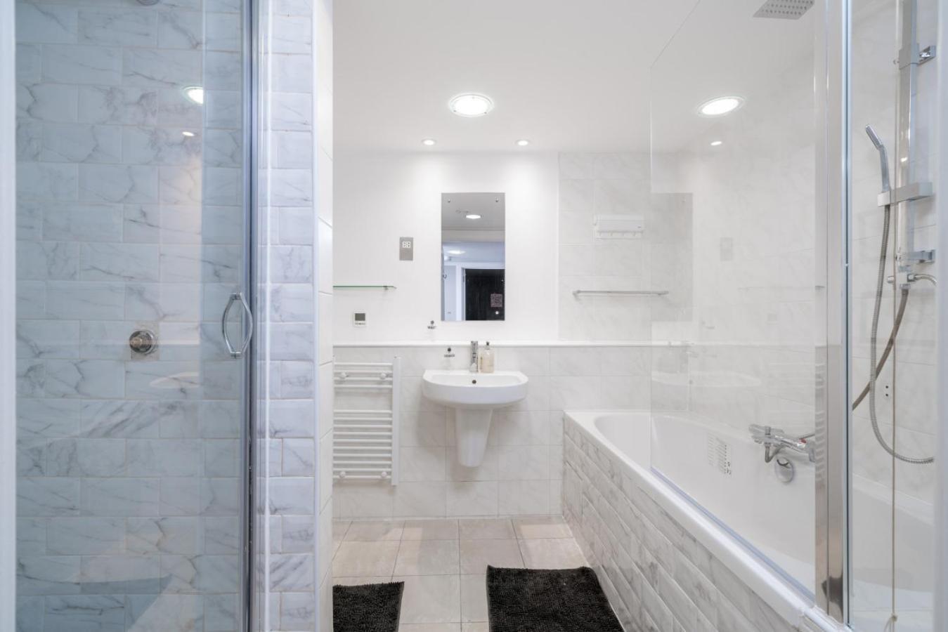 Gorgeous Design 2 Bed Flat Barons Court Sleeps Six Appartement