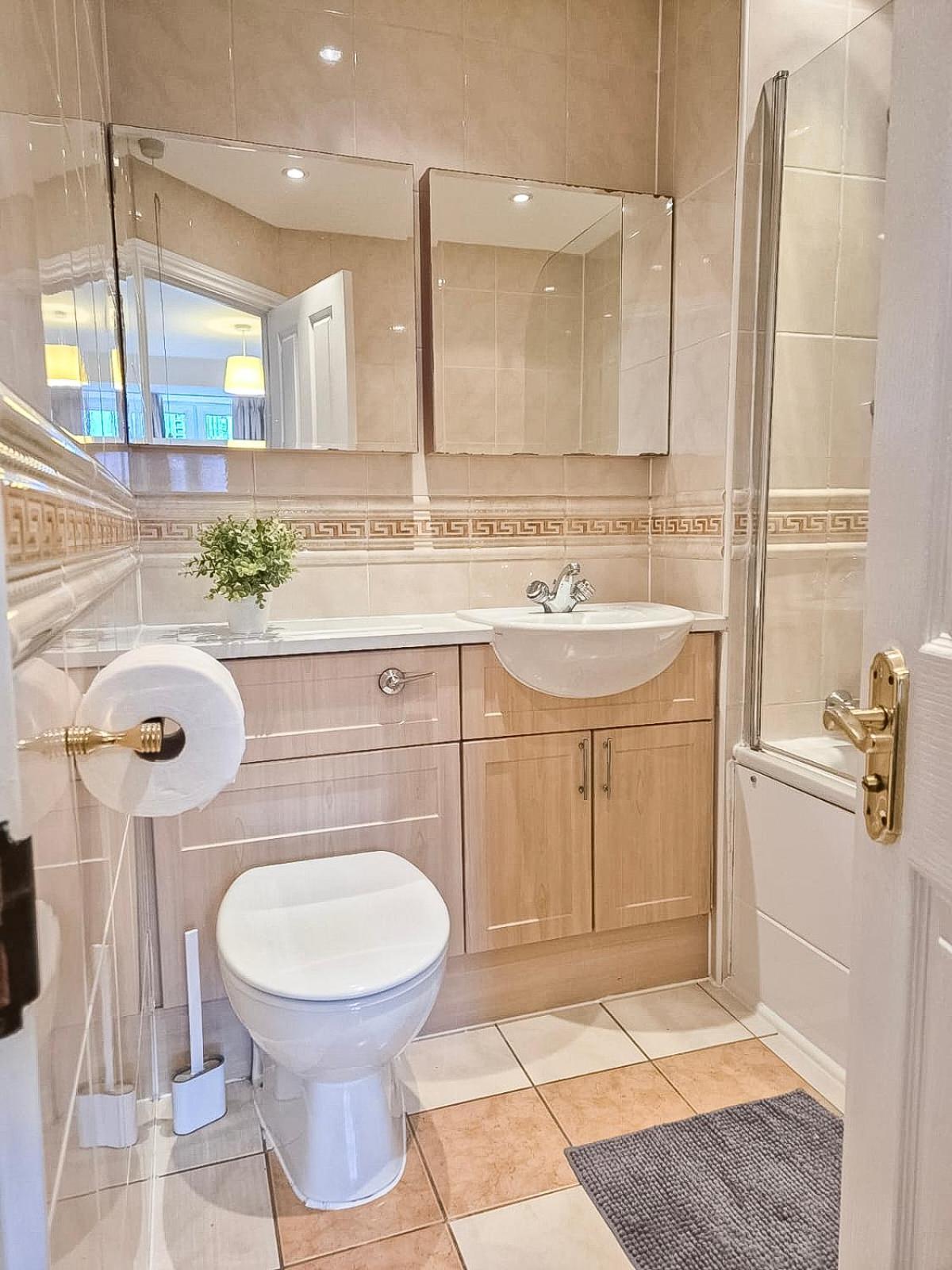 Appartement 3 Bedroom Flat With Free Secured Parking In Borough Near The Shard, Bermondsey *