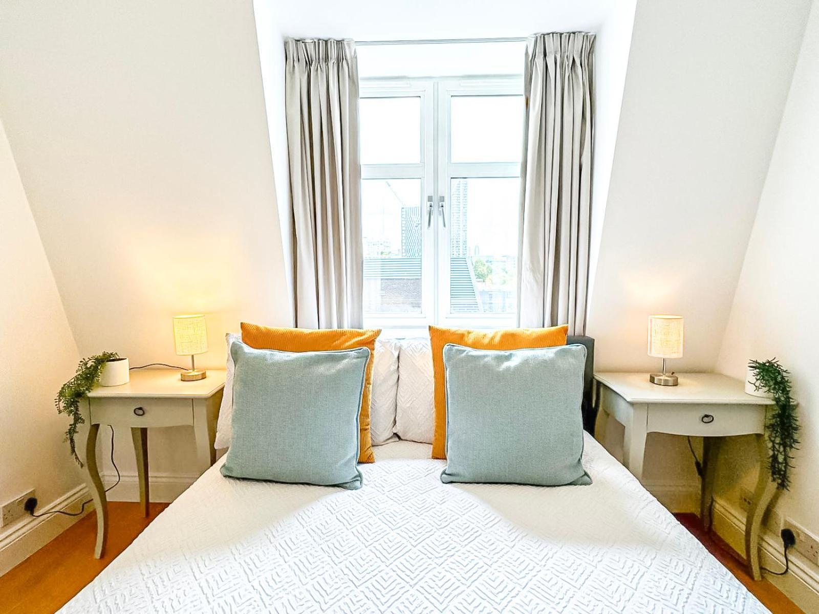 Appartement 3 Bedroom Flat With Free Secured Parking In Borough Near The Shard, Bermondsey *