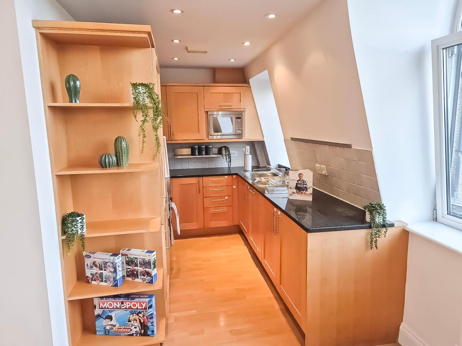 3 Bedroom Flat With Free Secured Parking In Borough Near The Shard, Bermondsey Appartement Londen