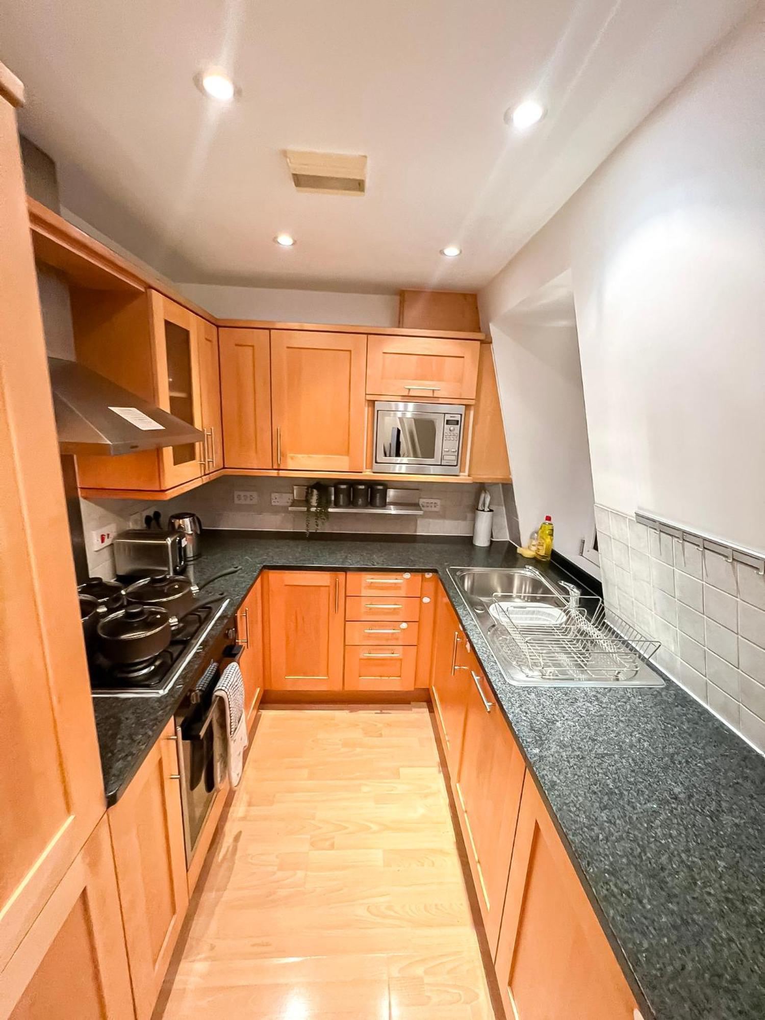 Appartement 3 Bedroom Flat With Free Secured Parking In Borough Near The Shard, Bermondsey