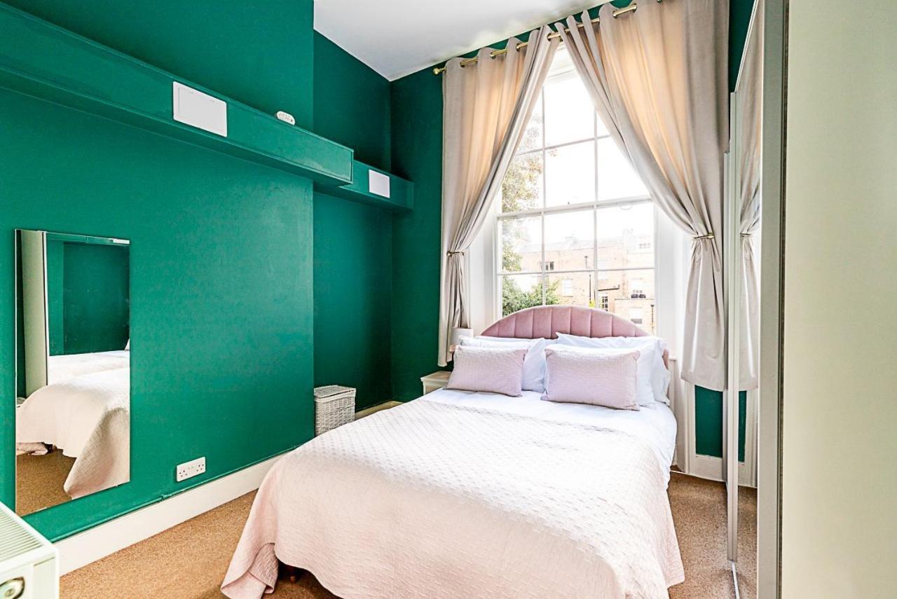 Apartment Chic 1 Bedroom Parkview Flat At Arundel Square
